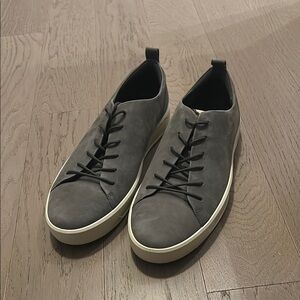 Ecco Men's Gray Leather Sneakers